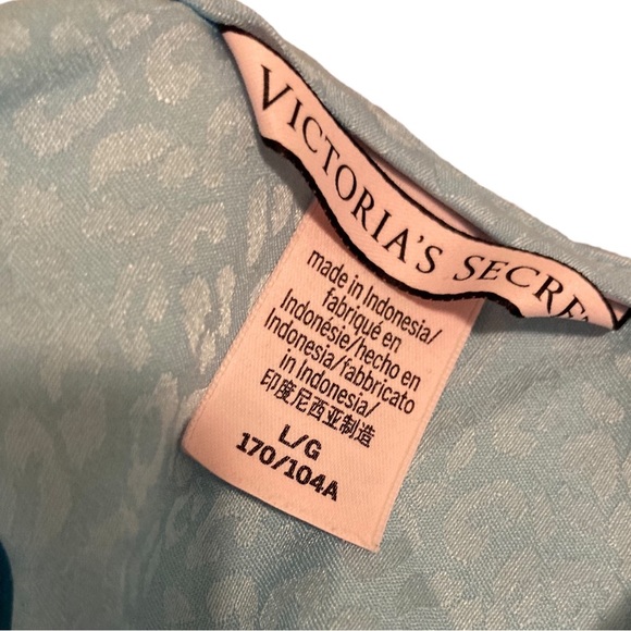 Victoria’s Secret teal animal print tank - Picture 3 of 4